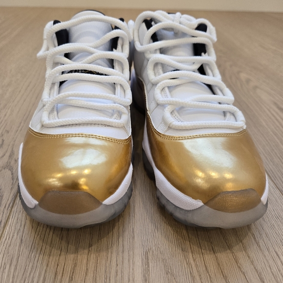 Jordan 11 Low - Closing Ceremony - Picture 3 of 8